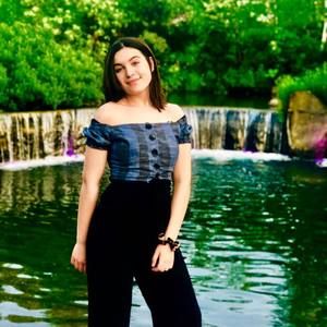 Meet your Posher, Zoé